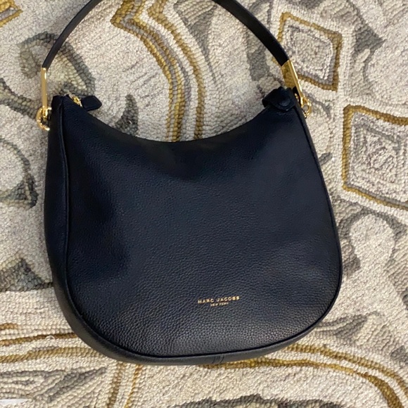 Marc Jacobs Handbags - 💕Marc Jacobs NWT $430 black leather satchel 💕